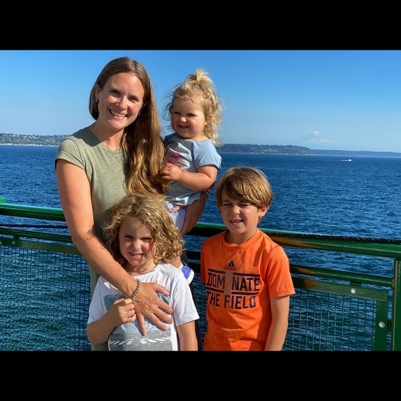 Meet your Posher, Michelle - Picture 1 of 1